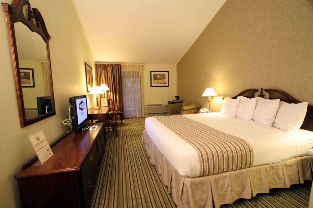 Interlaken Inn Salisbury Exteriör bild